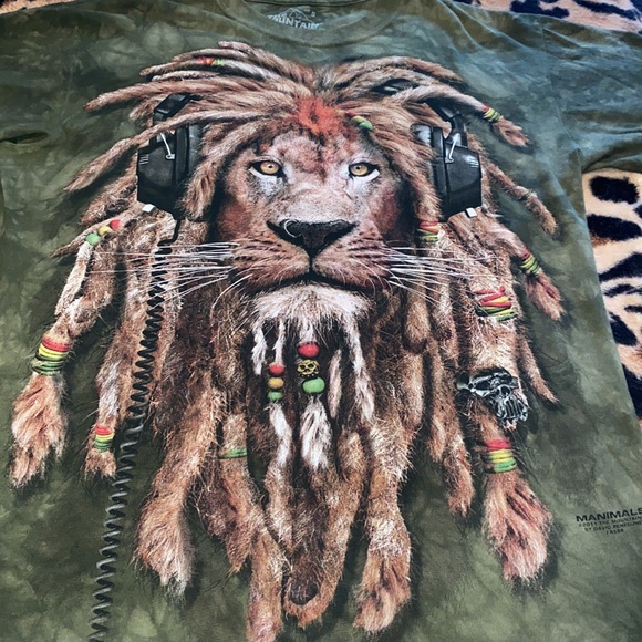 The Mountain Rasta Lion Shirt - Picture 5 of 8